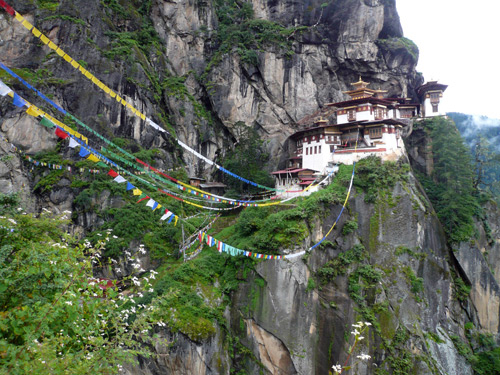 102-Trekking Tiger's Nest.jpg